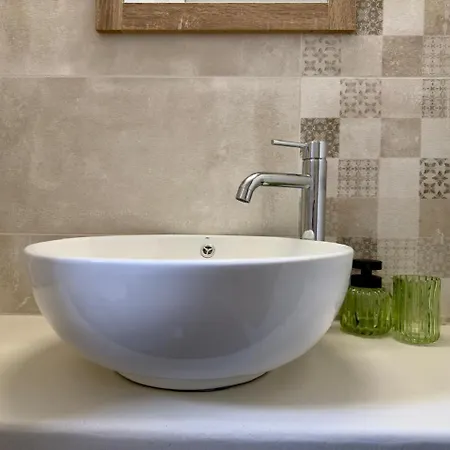 帕莱欧斯客房酒店 3* Plaka (Milos)