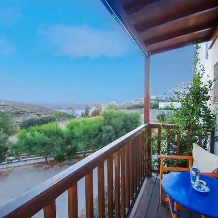 帕莱欧斯客房酒店