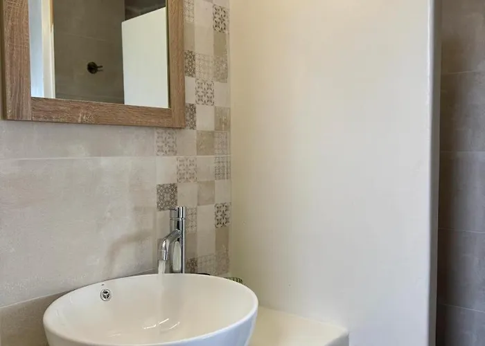 Palaios Plaka (Milos)