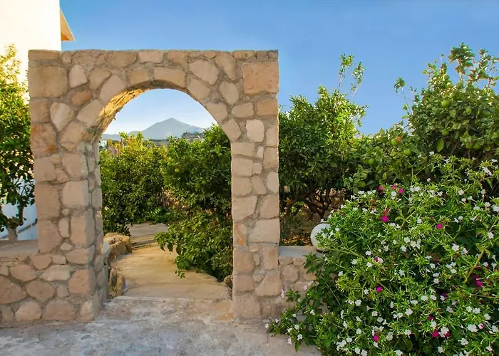 Palaios Guest house Plaka (Milos)