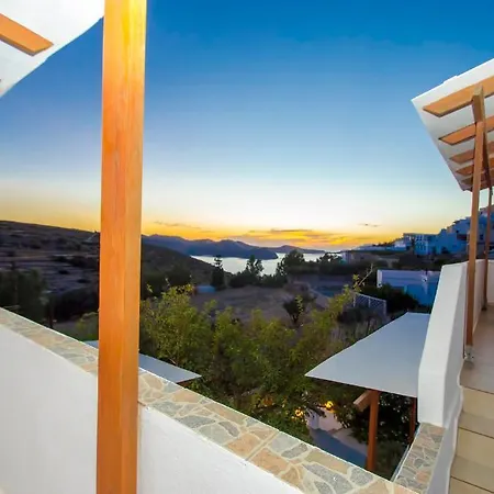 Guest house Palaios 3*